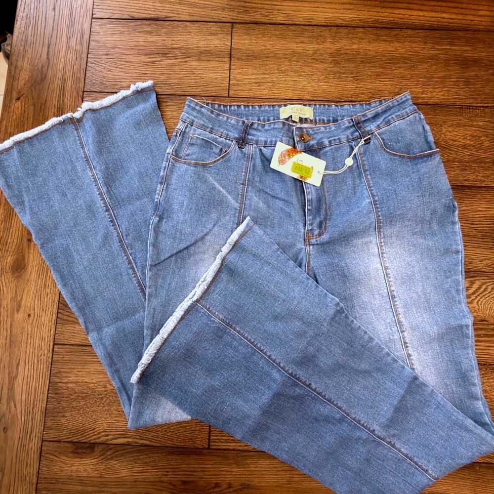 Chelsea & Violet Seamed Flare Jeans Mid Blue Raw Hem 31 V5054AZE